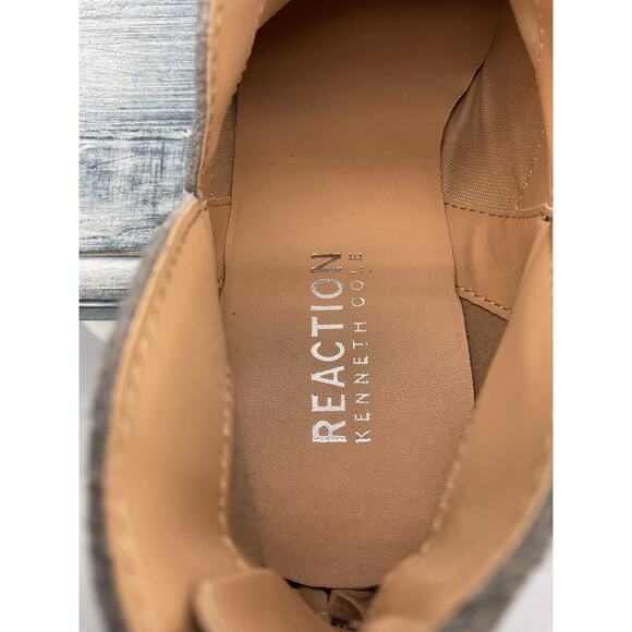 NEW Kenneth Cole Women’s Side Skip Booties Gray Size 5.5 - Picture 6 of 10